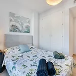 3 Bed In Appartement