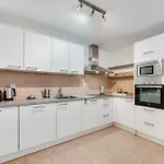 3 Bed In Benahavís