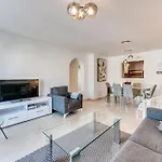 3 Bed In Appartement *